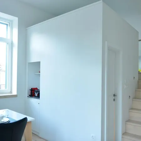 Apartment Orchard On Rokova St - 5 Min Walk To The Old Town Of