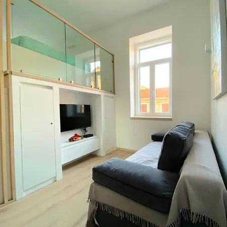 Διαμέρισμα Orchard On Rokova St - 5 Min Walk To The Old Town Of *