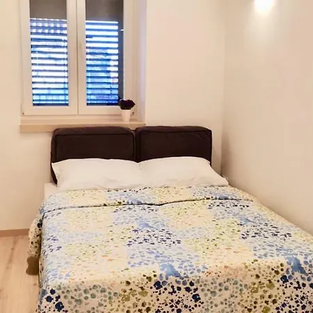 Orchard On Rokova St - 5 Min Walk To The Old Town Of Διαμέρισμα Σπλιτ